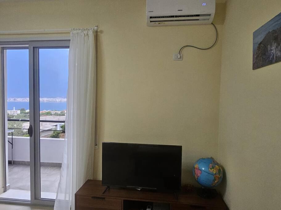 Cozy With A View Over The And Sea Apartamento