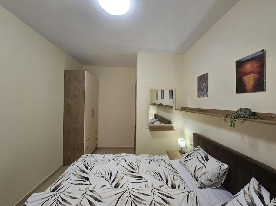 Cozy With A View Over The And Sea Apartamento